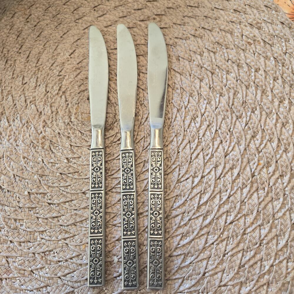 VINTAGE ORLEANS ORL16 Stainless 3 Butter Knives Flatware Silverware 8 in